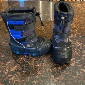 Baffin Size 13 kids blue/black winter boots